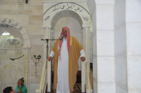 بالصور: خطبة وصلاة الجمعة من المسجد العمري الكبير في مدينة اللد 